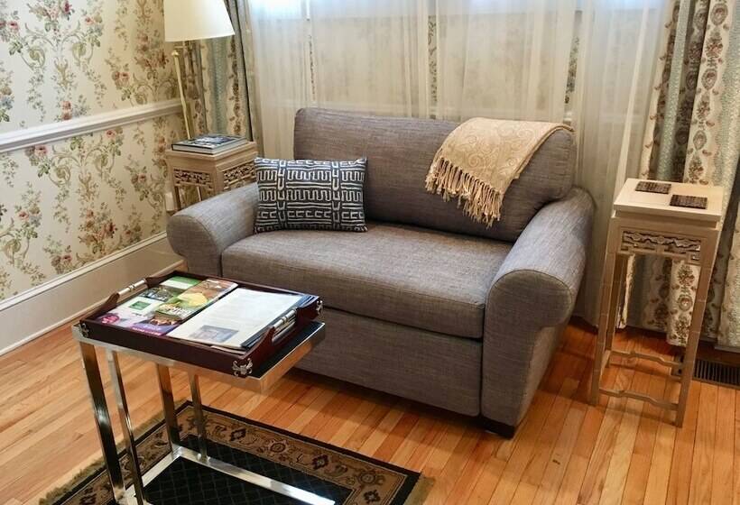 Abbington Green Bed & Breakfast Inn