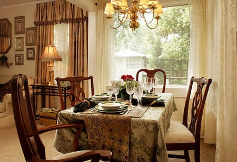 Abbington Green Bed & Breakfast Inn