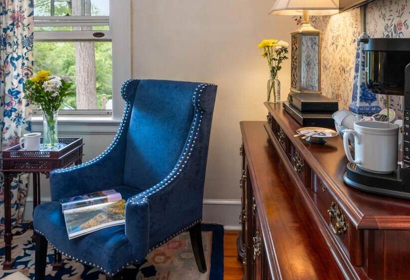 Abbington Green Bed & Breakfast Inn