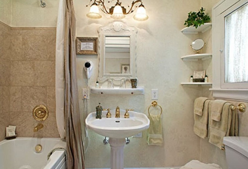 Abbington Green Bed & Breakfast Inn