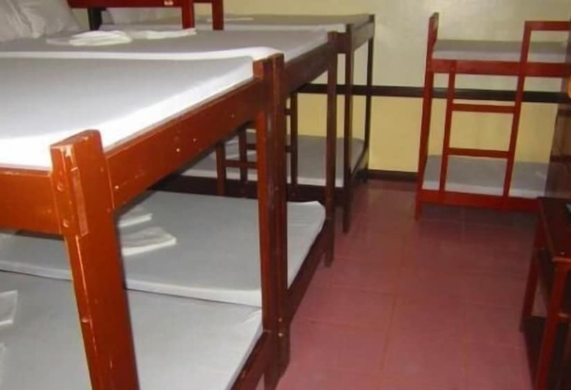 Общежитие Wendy's Apartelle