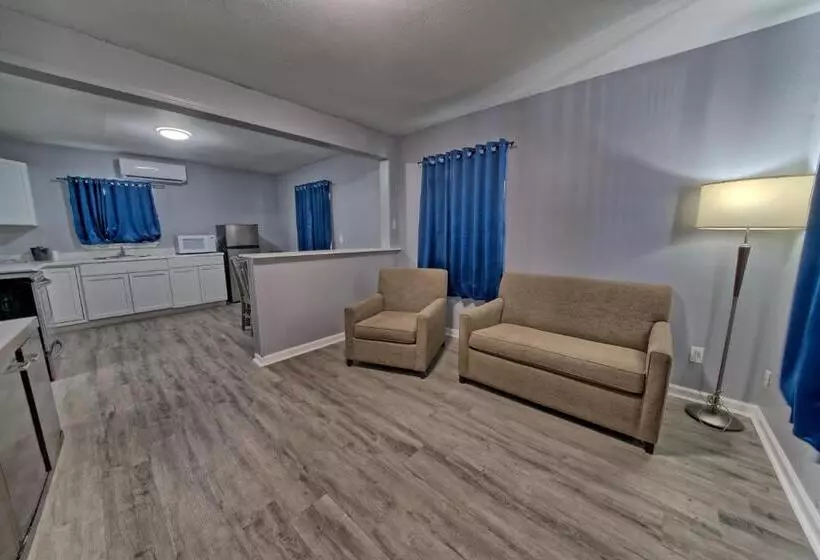 Aqua View Motel