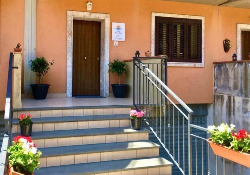 Nocleg ze śniadaniem New Naxos Village