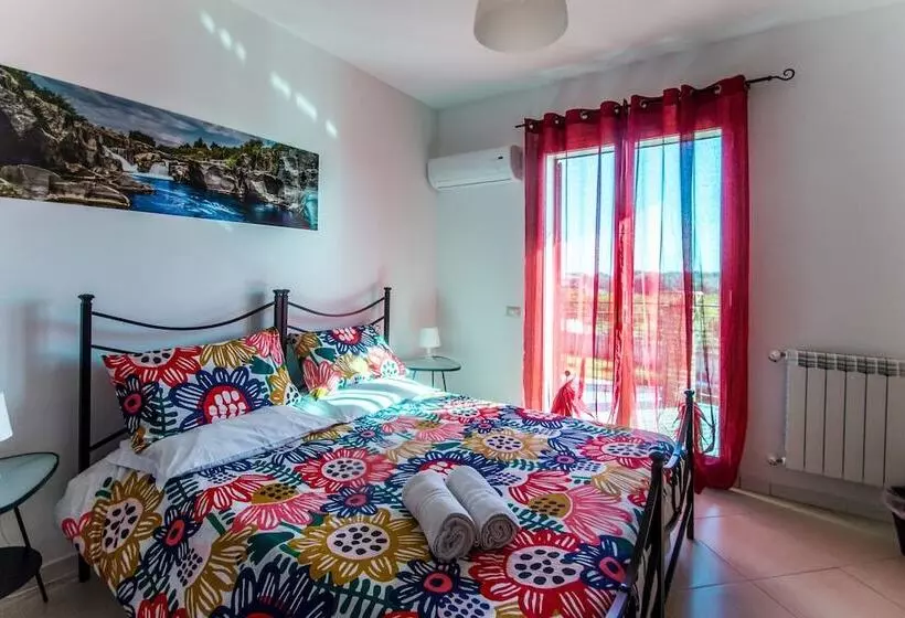 تختخواب و صبحانه New Naxos Village