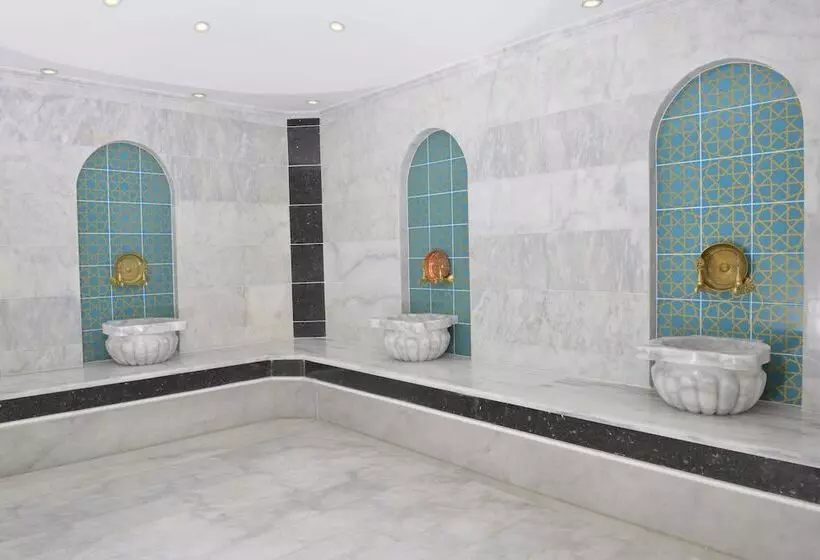 ベッドアンドブレックファースト Cella Boutique Hotel & Spa