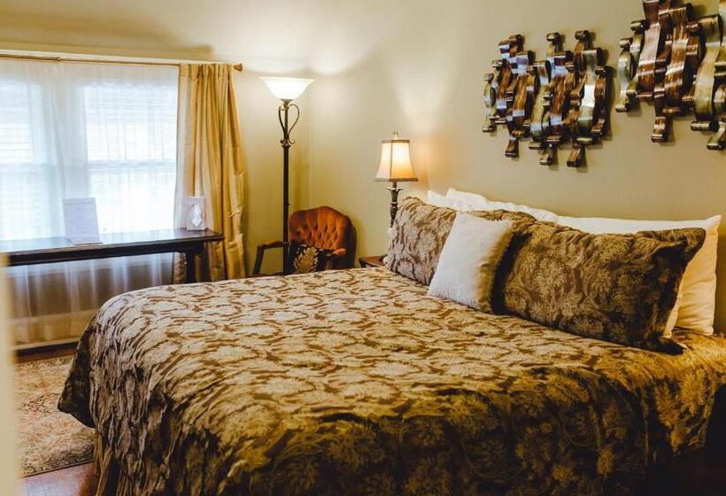 Bed and Breakfast Leonard At Logan House