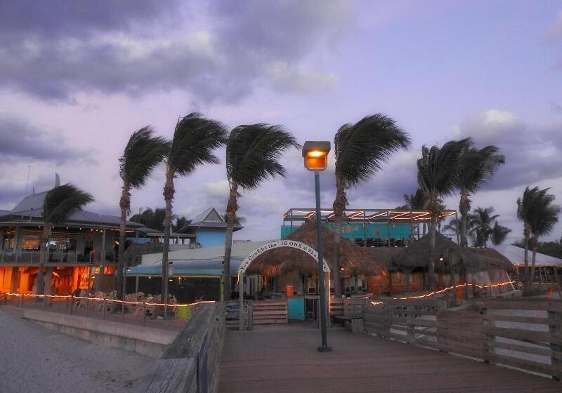 Hotel Casey Key Resorts  Beachfront