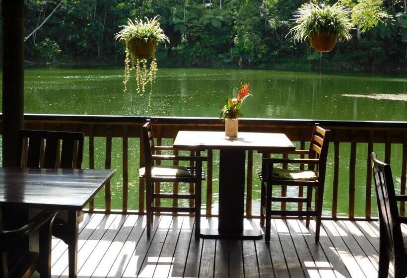 בית מלון כפרי Rainforest Eco Lodge