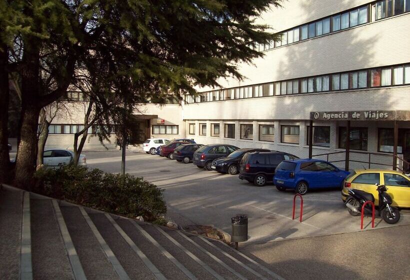 Отель Escuela Madrid