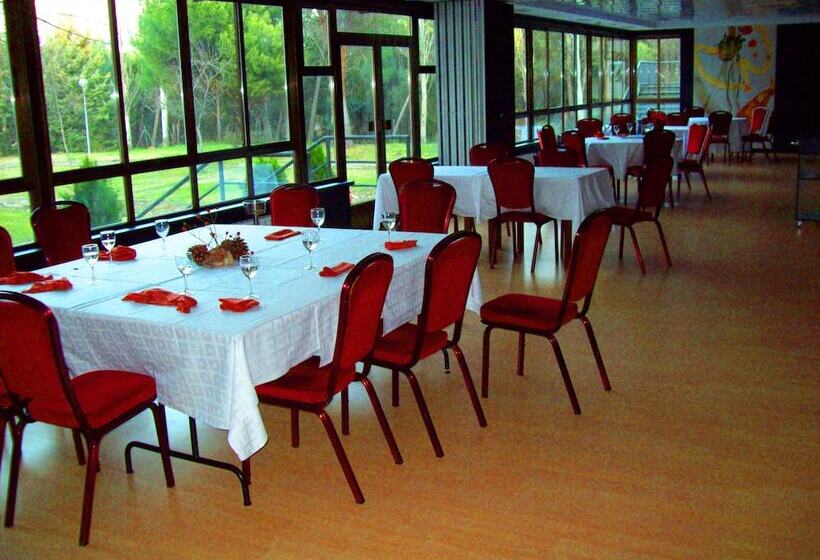 Отель Escuela Madrid