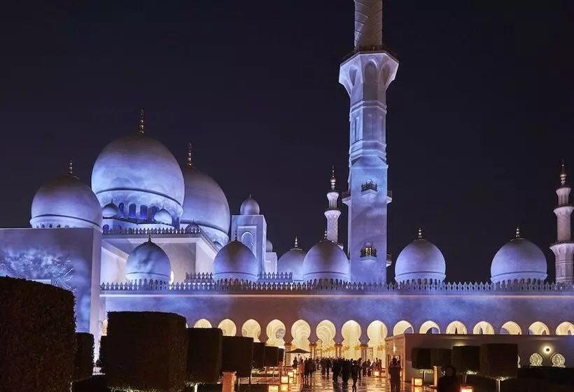 Four Seasons Hotel Abu Dhabi At Al Maryah Island