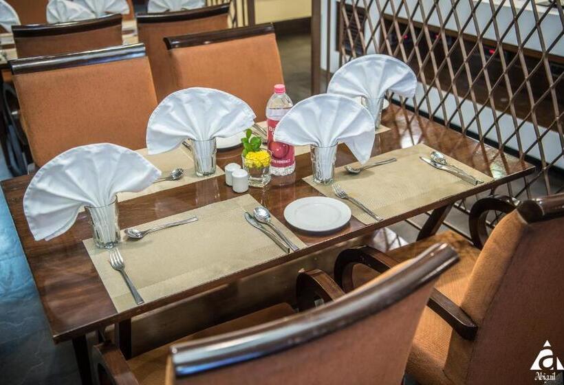 ホテル Abigail Goradia S