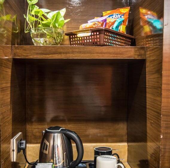 ホテル Abigail Goradia S