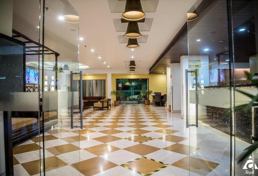 ホテル Abigail Goradia S