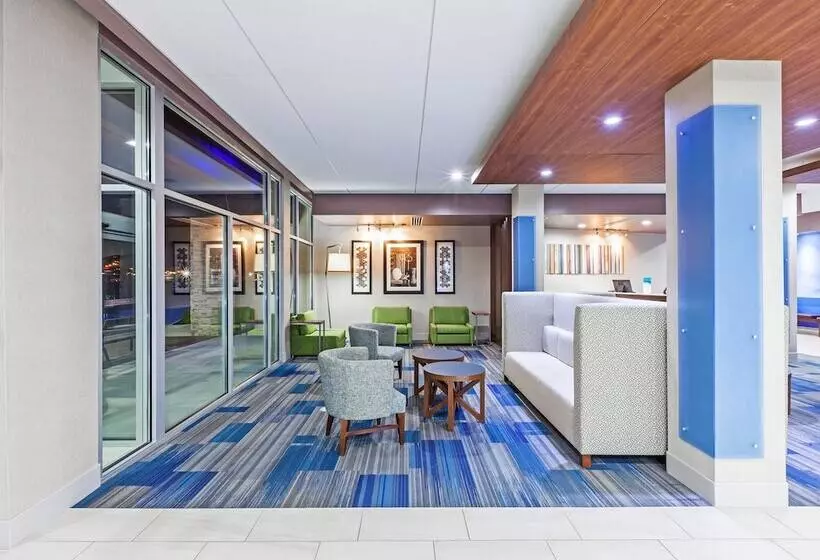 ホテル Holiday Inn Express & Suites Tulsa West   Sand Springs, An Ihg