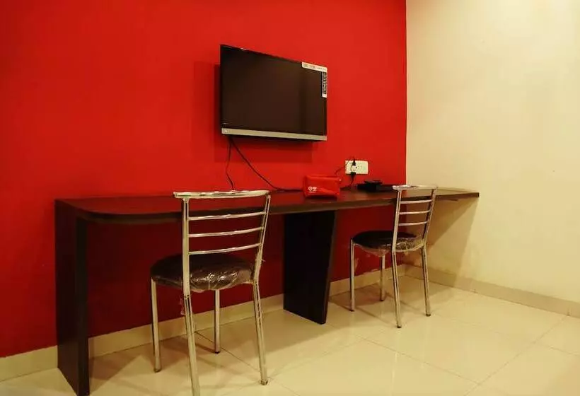 ホテル Oyo Rooms Pimpri Chowk