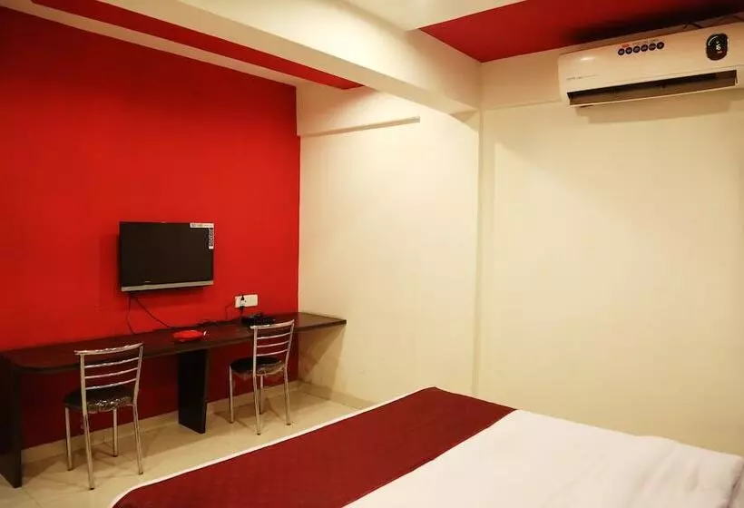 ホテル Oyo Rooms Pimpri Chowk