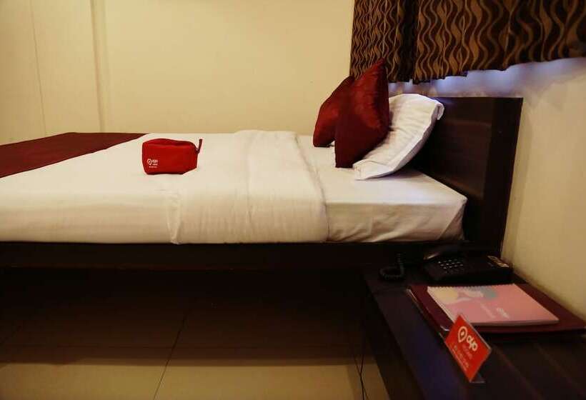 هتل Oyo Rooms Pimpri Chowk