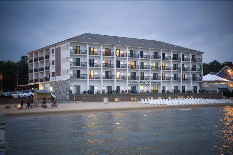 هتل Parkshore Resort