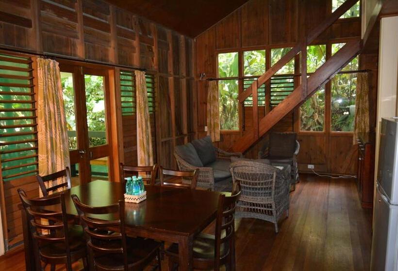 בית מלון כפרי Rainforest Eco Lodge