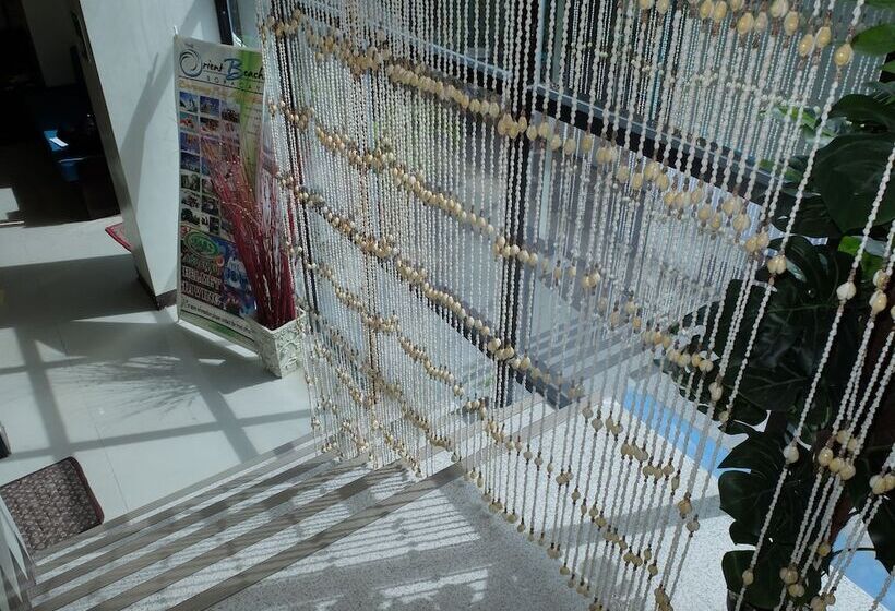 ホテル The Orient Beach Boracay