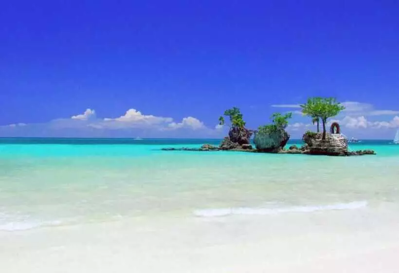 ホテル The Orient Beach Boracay