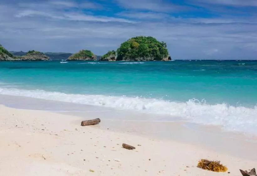 ホテル The Orient Beach Boracay
