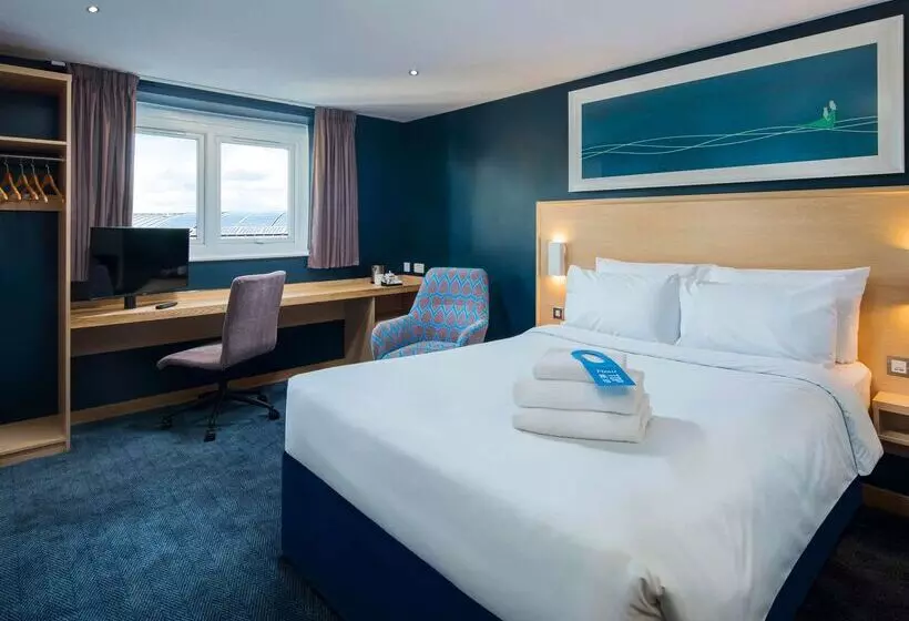 ホテル Travelodge Aberdeen Airport