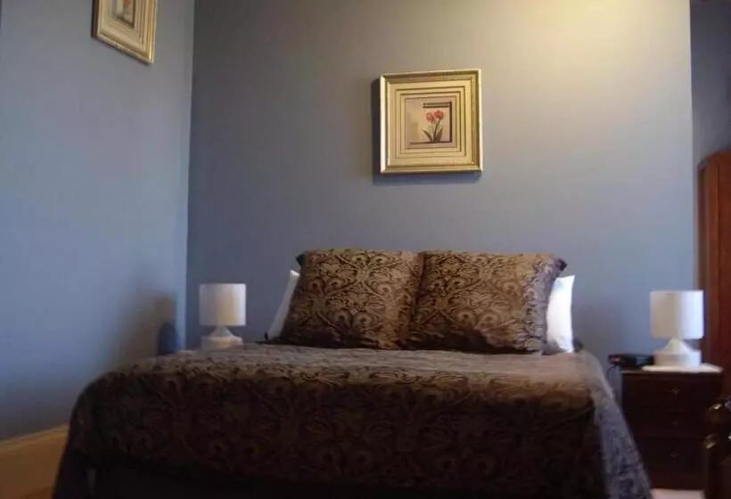 Lucinda B&b