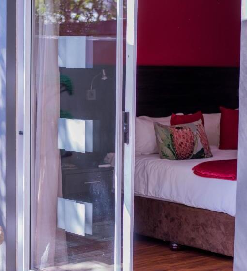 פנסיון 314 On Clark Guest House