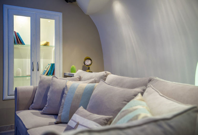 Suite Home Santorini