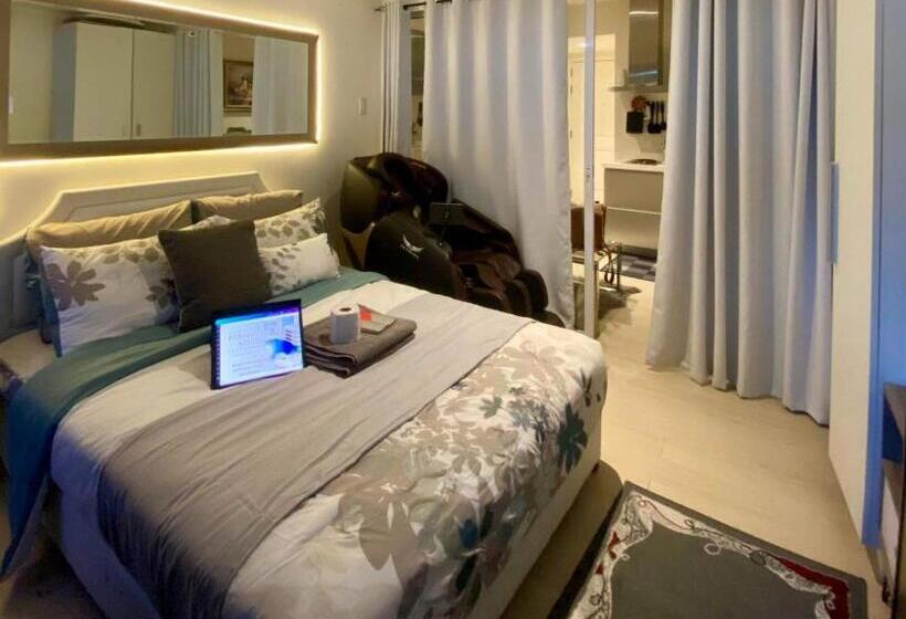 Azure Urban Residences By Lyn