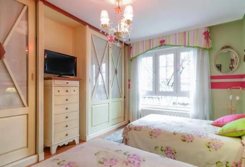 Aamiaismajoitus (B&B) Alojamientos Marte Habitacion Con Baño