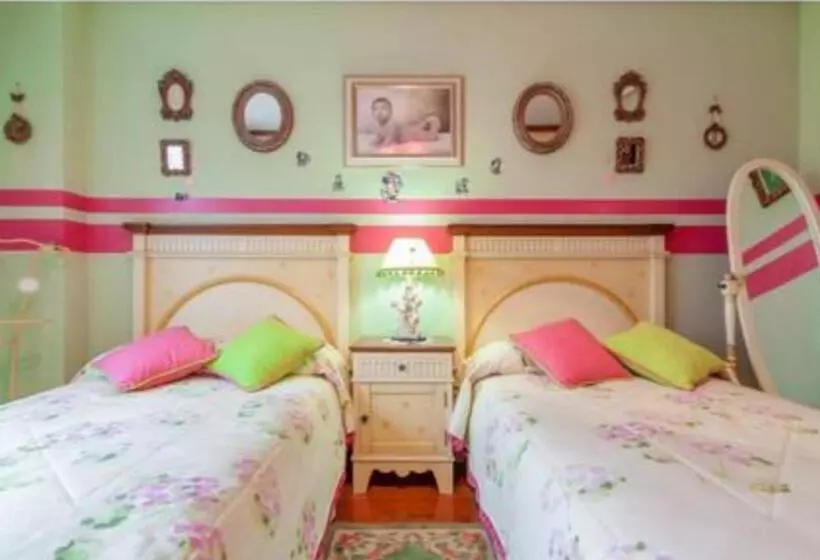 Aamiaismajoitus (B&B) Alojamientos Marte Habitacion Con Baño
