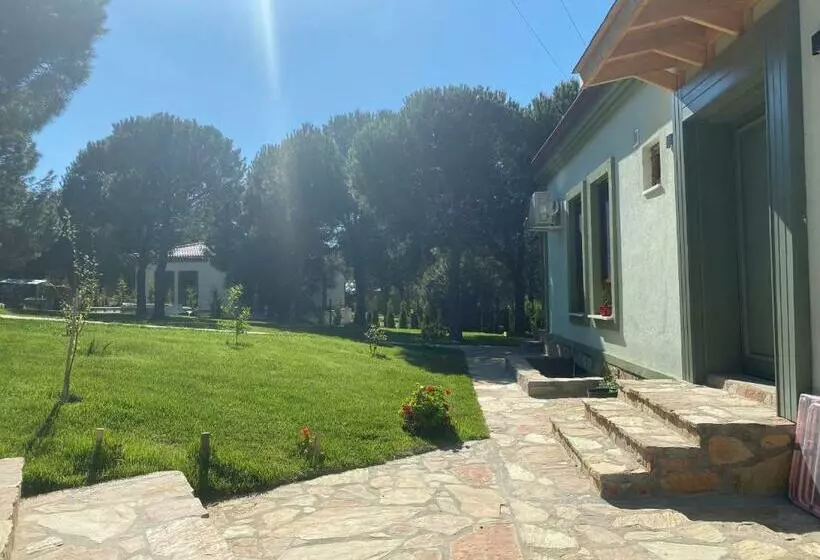Elyada Otel Ve Bağ Evi