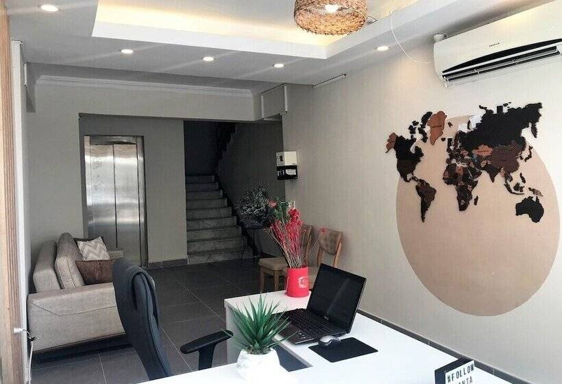 تختخواب و صبحانه Santa Suites New