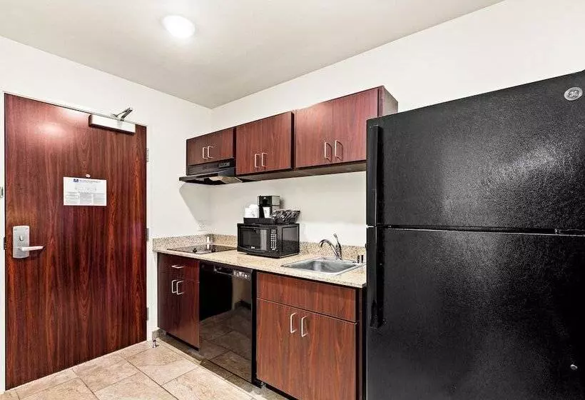 Cobblestone Hotel & Suites   Cullman