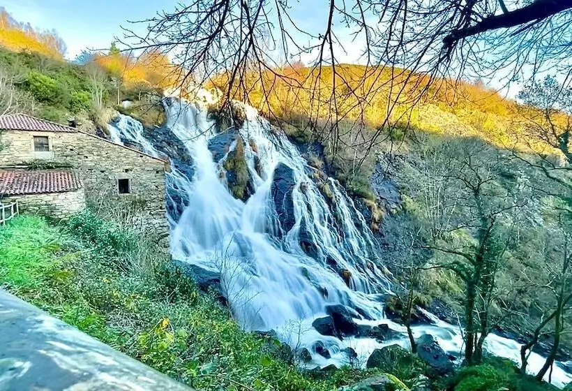 Hotelli Casa Da Ponte De Penas