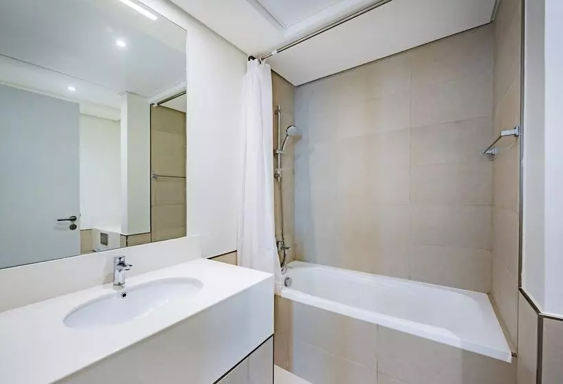 Hotelli Expo Village Serviced Apartments