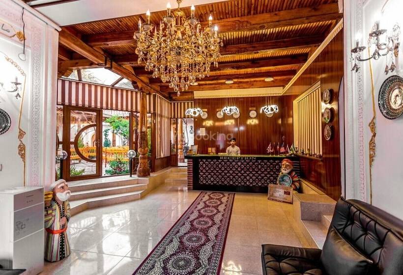 בית מלון כפרי Grand Nodirbek