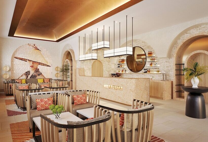 هتل La Festa Phu Quoc, Curio Collection By Hilton