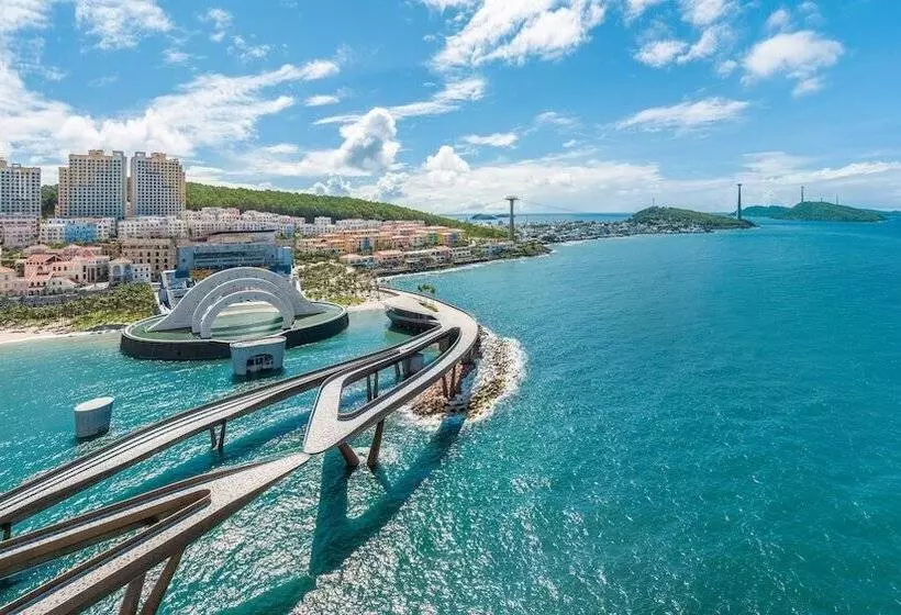 هتل La Festa Phu Quoc, Curio Collection By Hilton