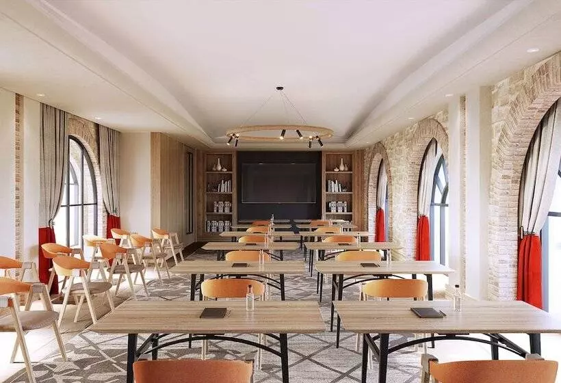 هتل La Festa Phu Quoc, Curio Collection By Hilton