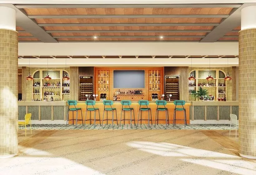 هتل La Festa Phu Quoc, Curio Collection By Hilton