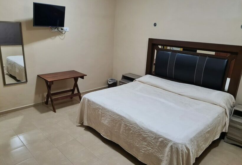 Otel La Piramide Izamal