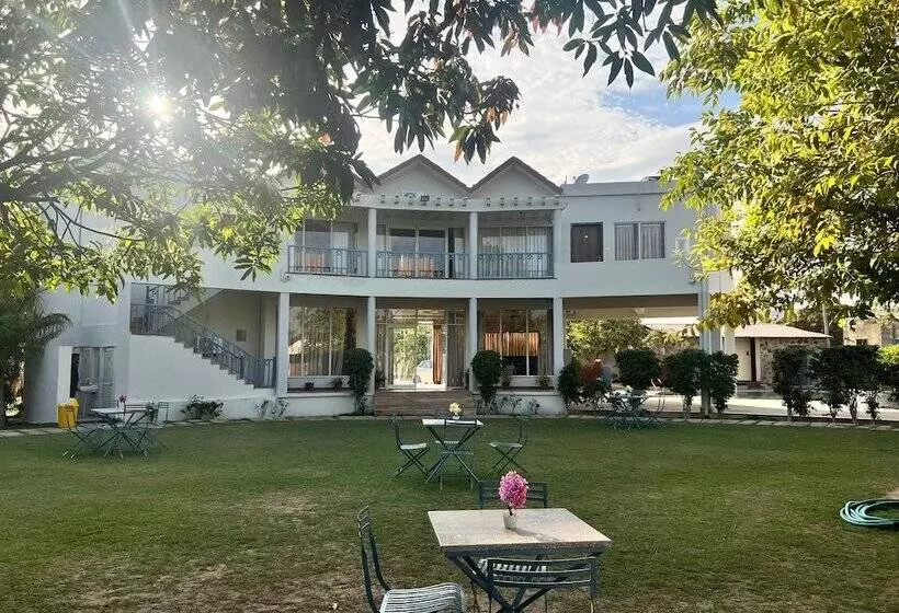 ホテル Las Cabanas Resort Pushkar