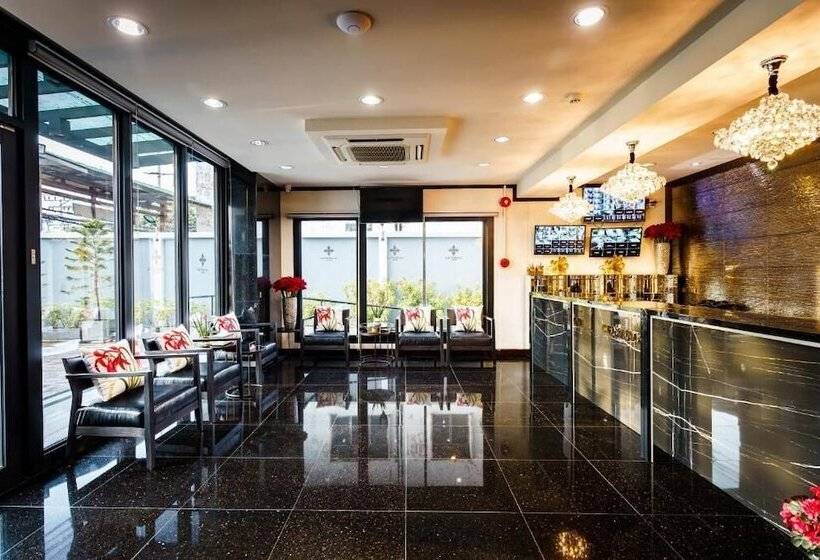 בית מלון כפרי Lux Boutique