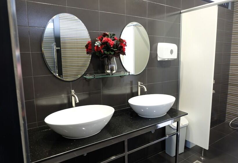 בית מלון כפרי Lux Boutique