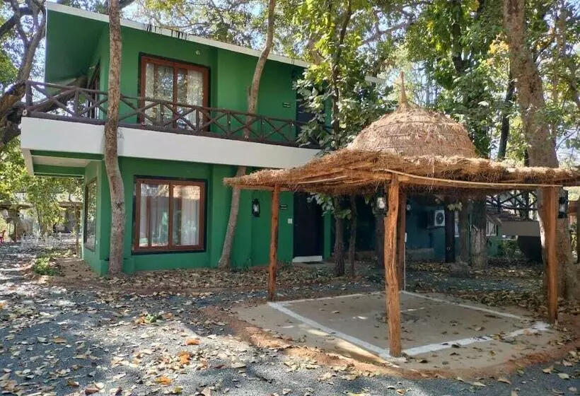 ホテル Nirmal Chhaya Nature Resort