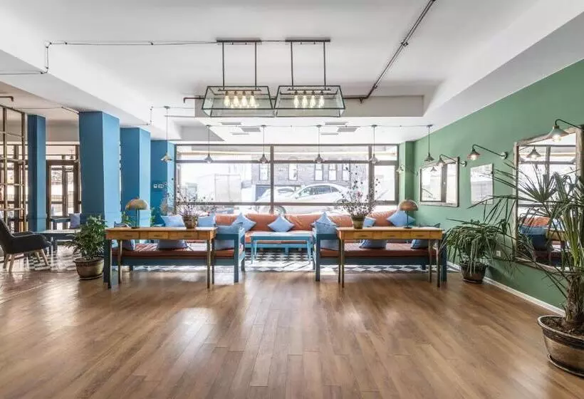 هتل Raimond Palace